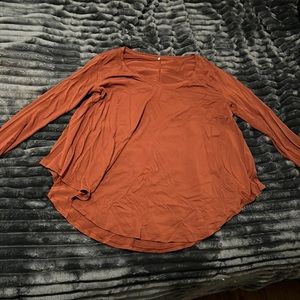 Lululemon long sleeve size 8